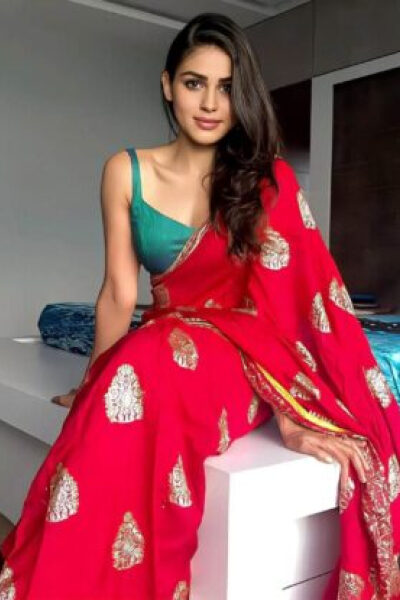 Escort Services 200 Feet Bypass